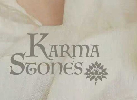 L-002-3.jpg White Rock-Crystal Necklace